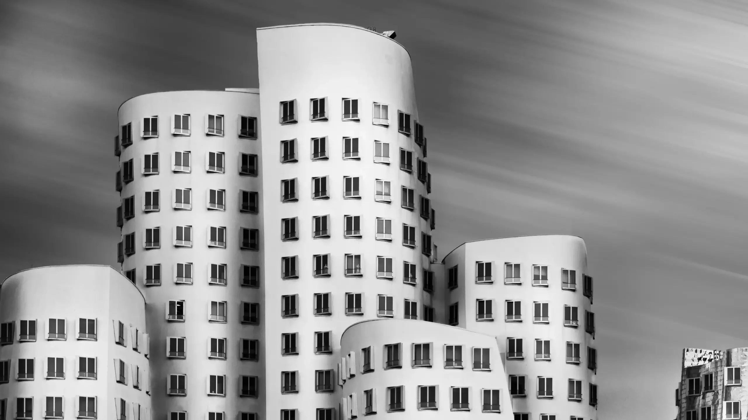 Die Gehry Bauten im Düsseldorfer Medienhafen - Bresser-Photography